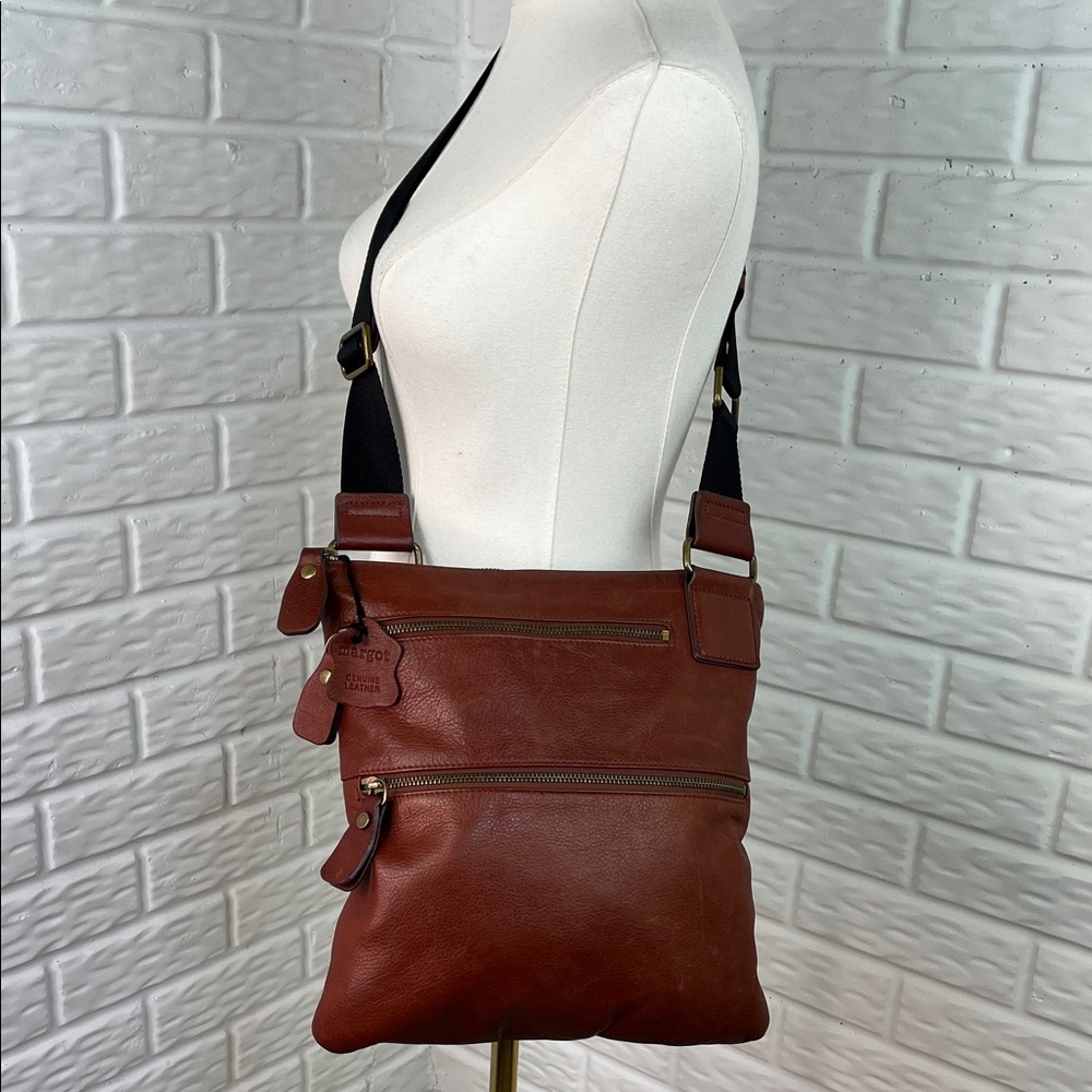 MARGOT GENUINE LEATHER LARGE BROWN LEATHER CROSSBODY BAG BRASS HARDWARE